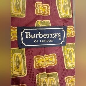 VINTAGE BURBERRYS OF LONDON SILK TIE
